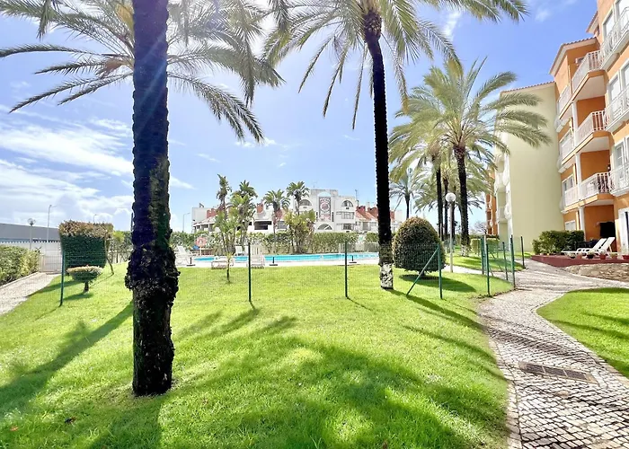 Modern 6 With Pool By Homing Αλμπουφέιρα