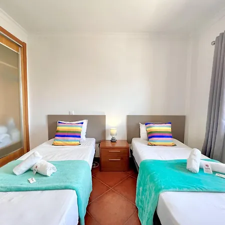 Modern 6 With Pool By Homing *